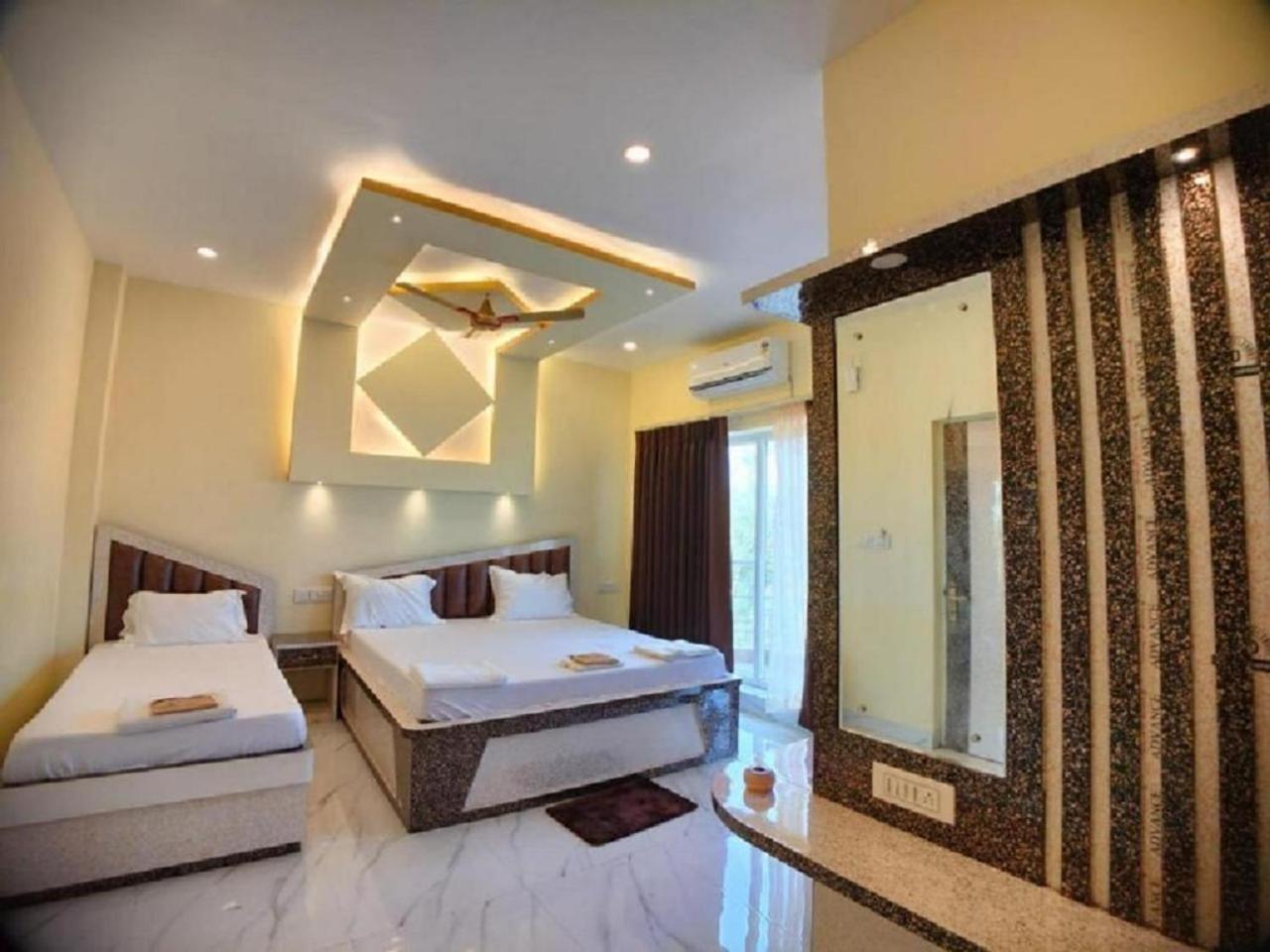 Hotel Hindusthan Inn Мандармони Екстериор снимка