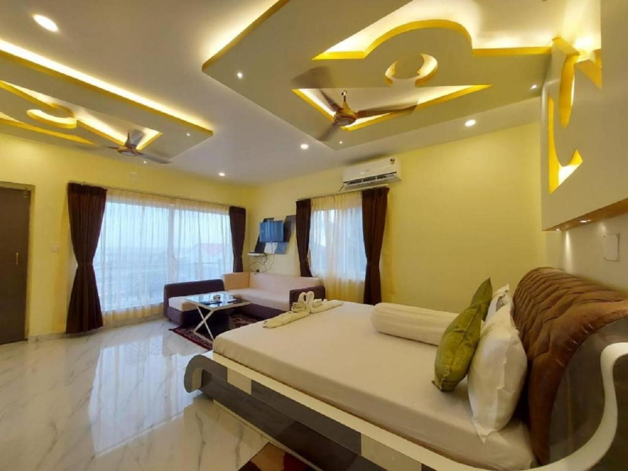 Hotel Hindusthan Inn Мандармони Екстериор снимка